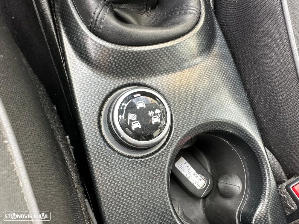 Fiat 500X 1.3 MJ City Cross S&S - 16