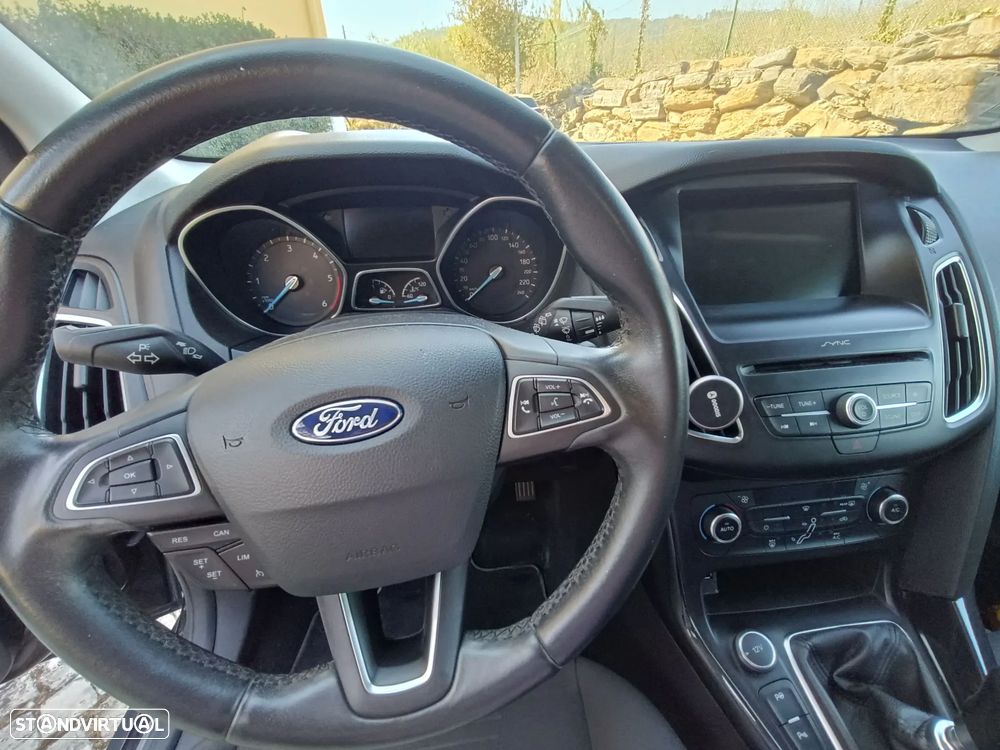 Ford Focus SW 1.5 TDCi Titanium - 11