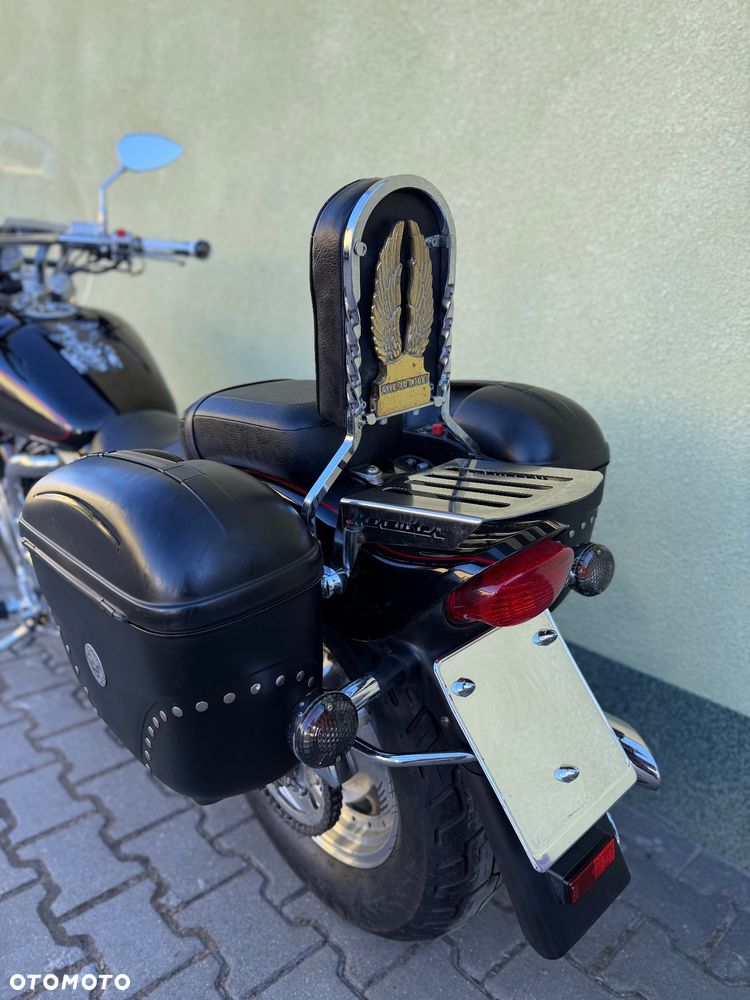 Suzuki Marauder - 22