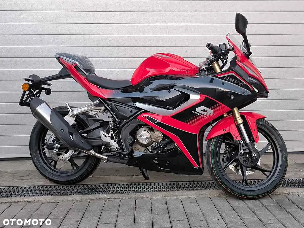 QJMOTOR SRK 125R - 13