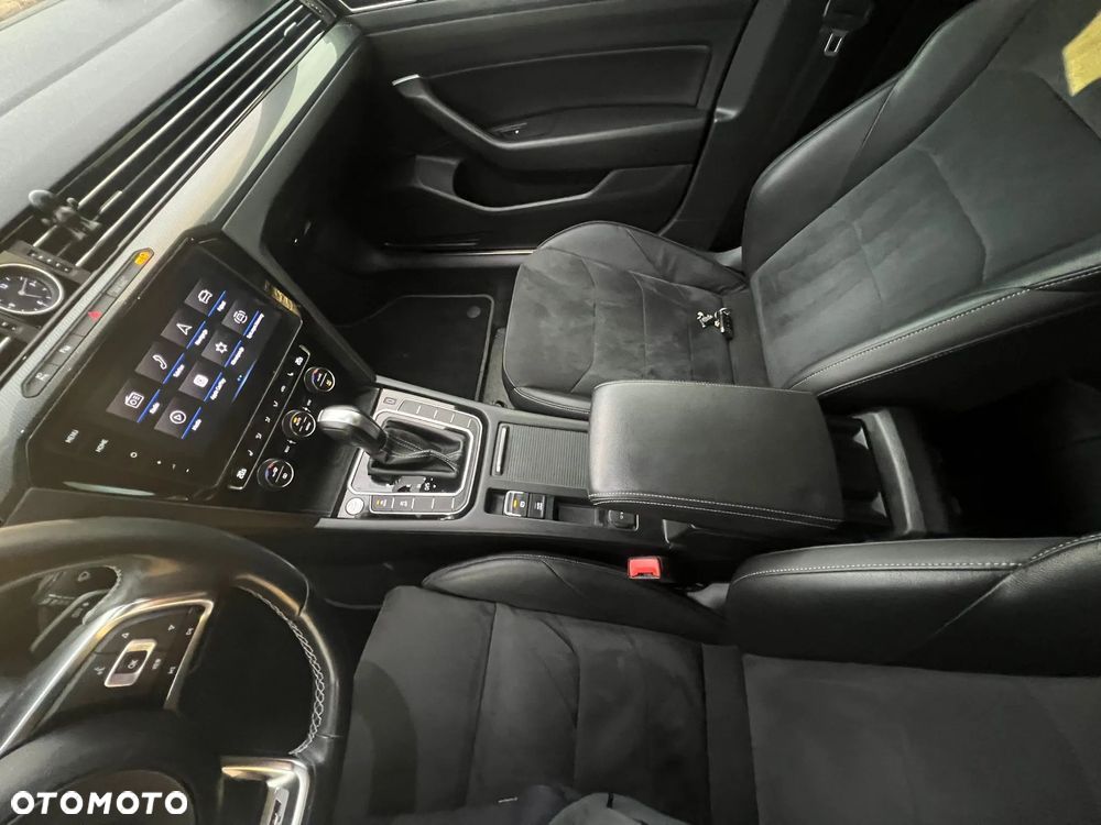 Volkswagen Arteon 2.0 TDI Bi-Turbo SCR 4Mot R-Line DSG - 11