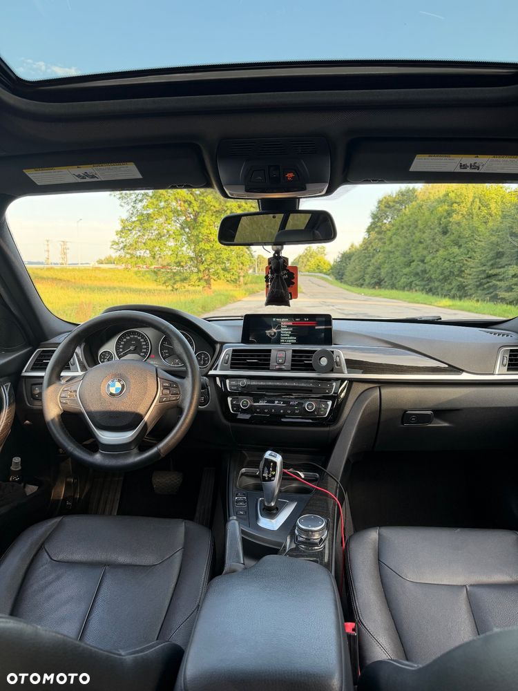 BMW Seria 3 320d xDrive Luxury Line - 10