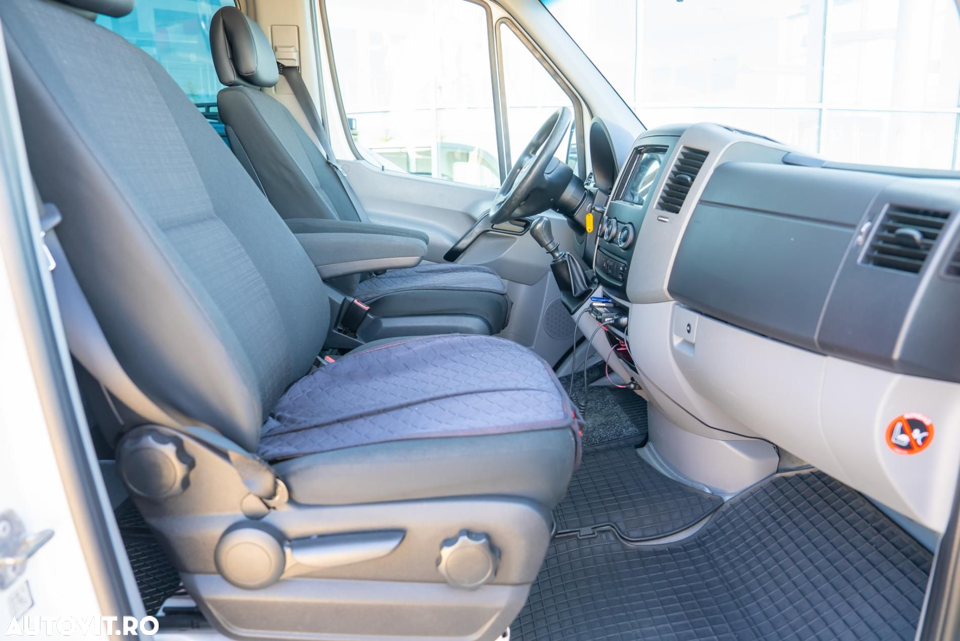 Mercedes-Benz Sprinter - 19
