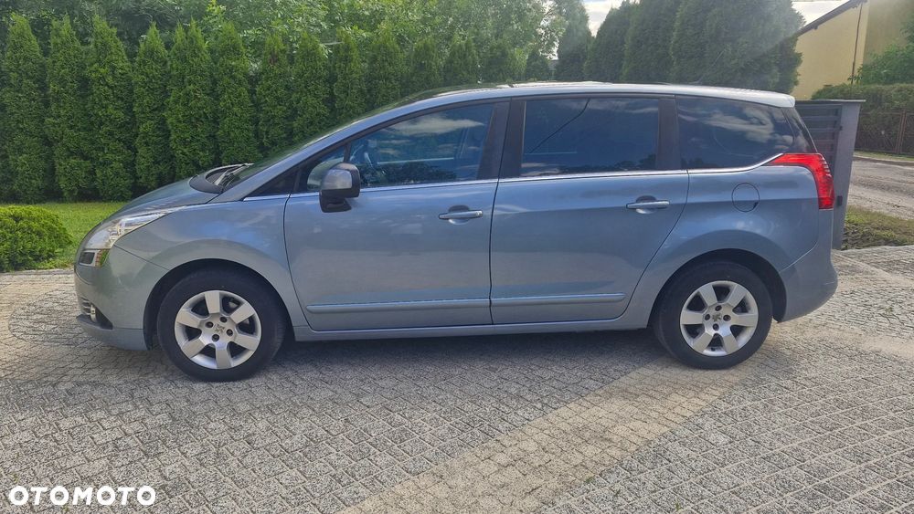 Peugeot 5008 - 2