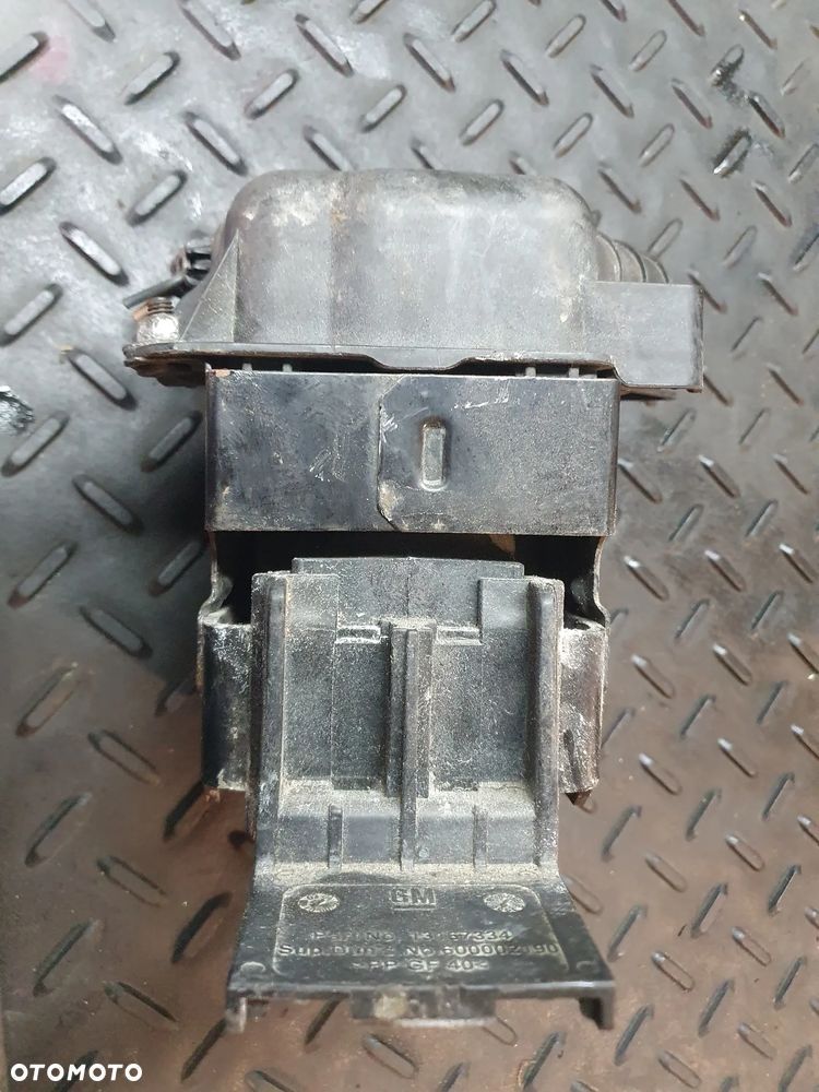 Obudowa filtra paliwa Opel Meriva A 13167334 - 2
