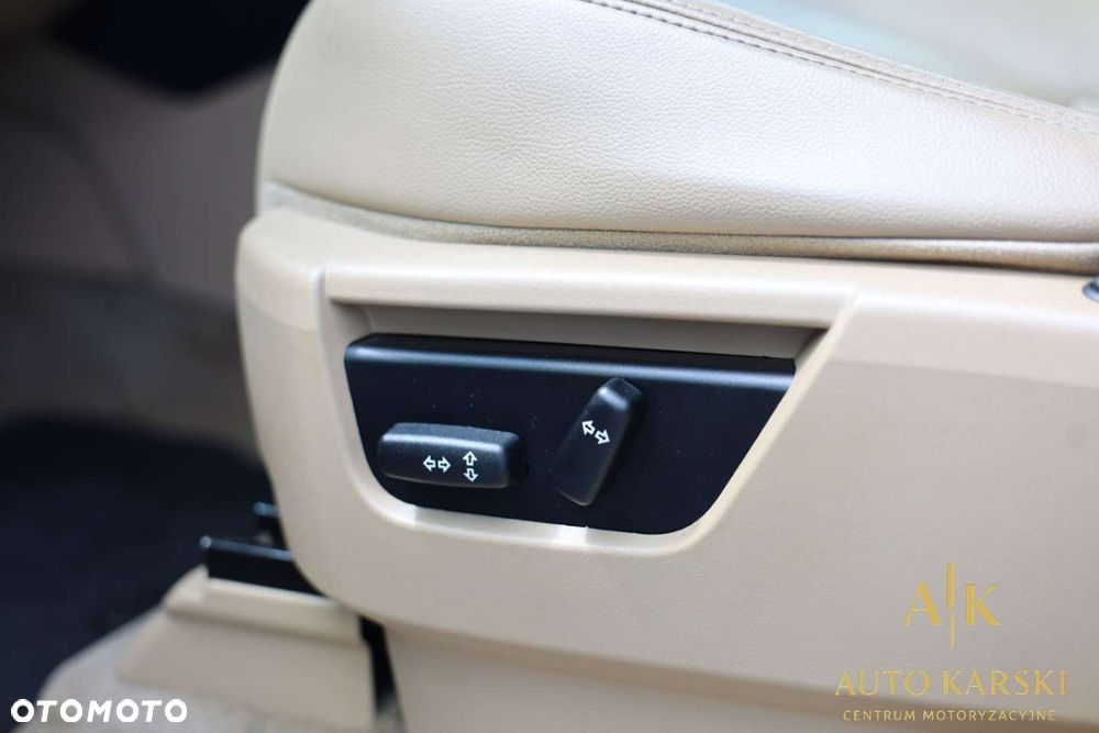 Land Rover Freelander - 30