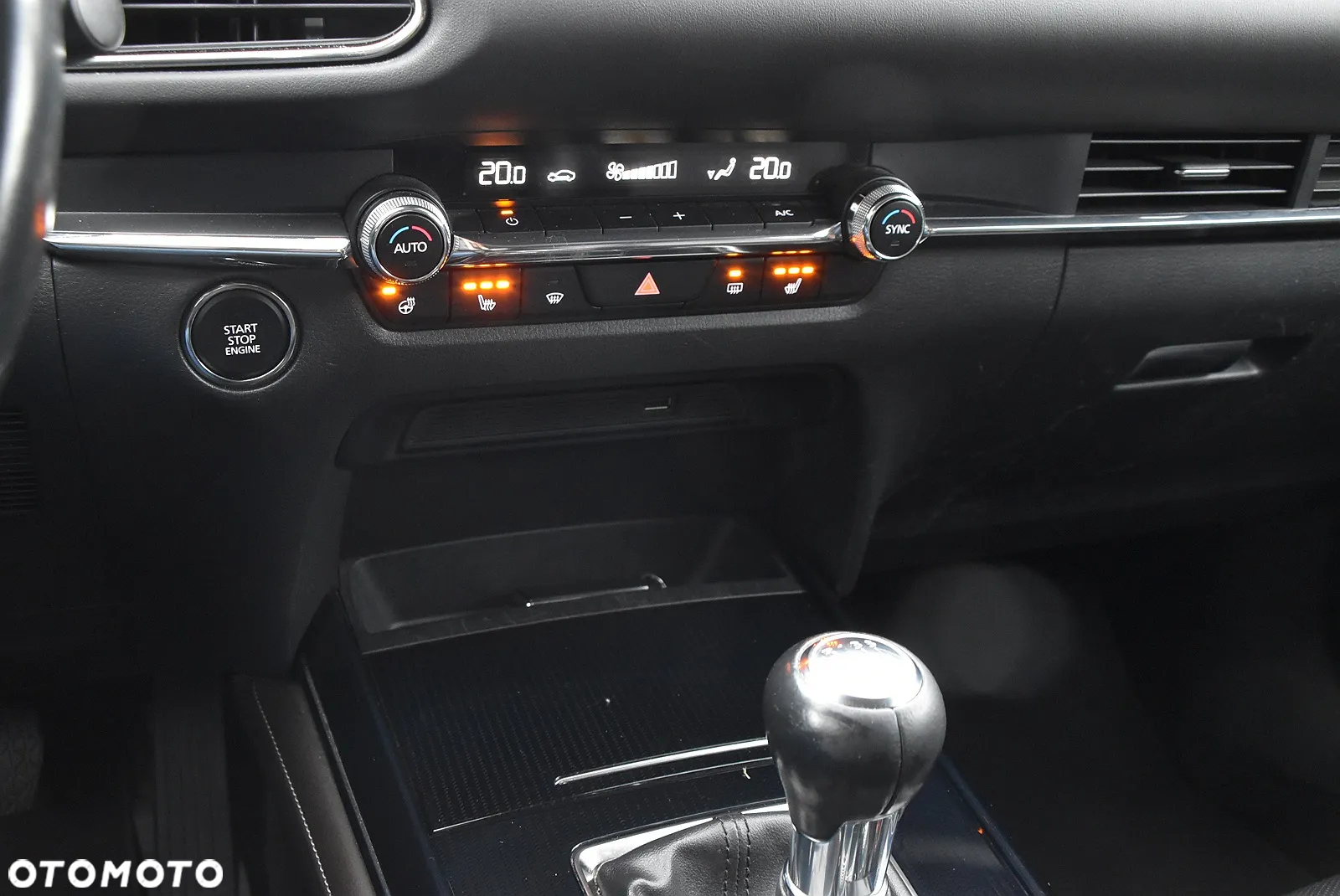 Mazda CX-30 - 32