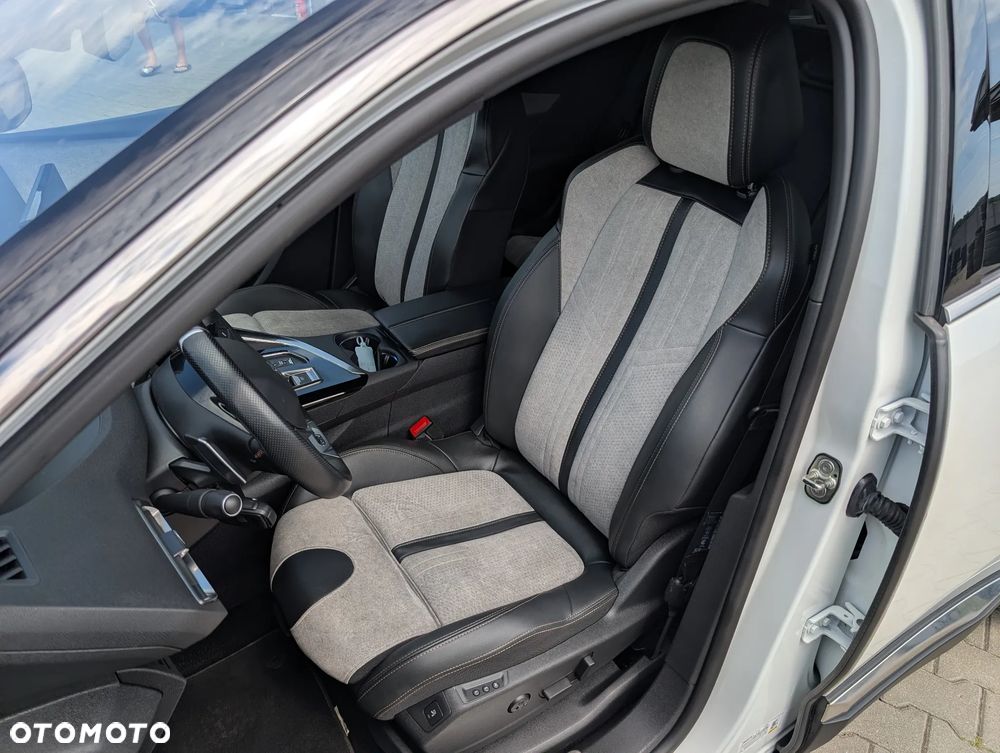 Peugeot 3008 225 e-EAT8 GT - 35