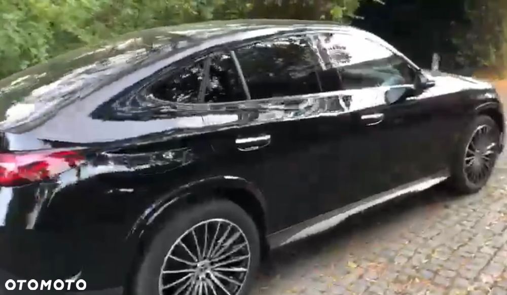 Mercedes-Benz GLC 300 d 4Matic 9G-TRONIC AMG Line Advanced - 10