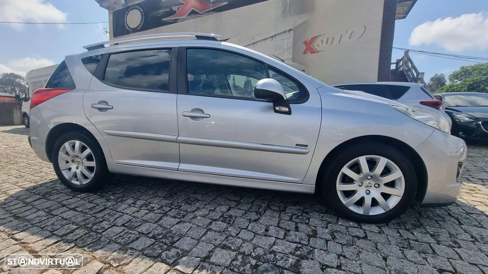 Peugeot 207 SW - 8