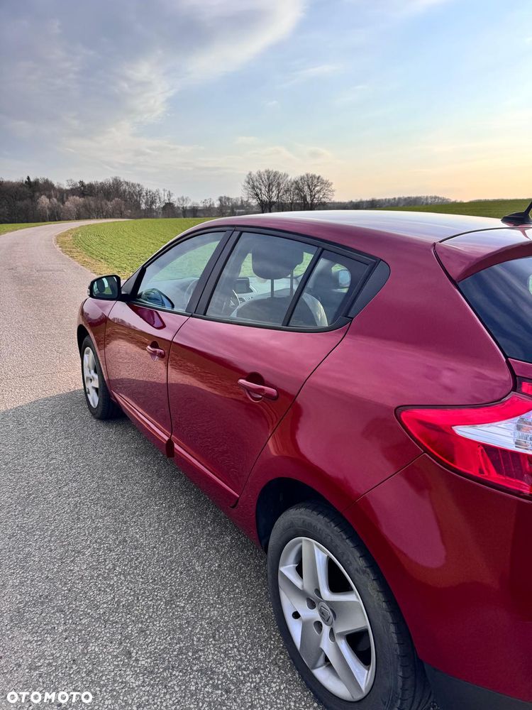 Renault Megane 1.5 dCi Life - 17