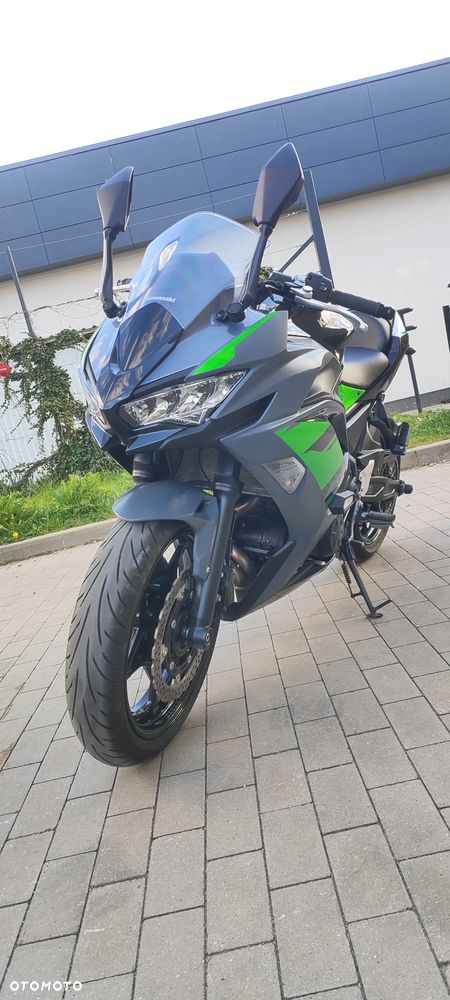 Kawasaki Ninja - 4