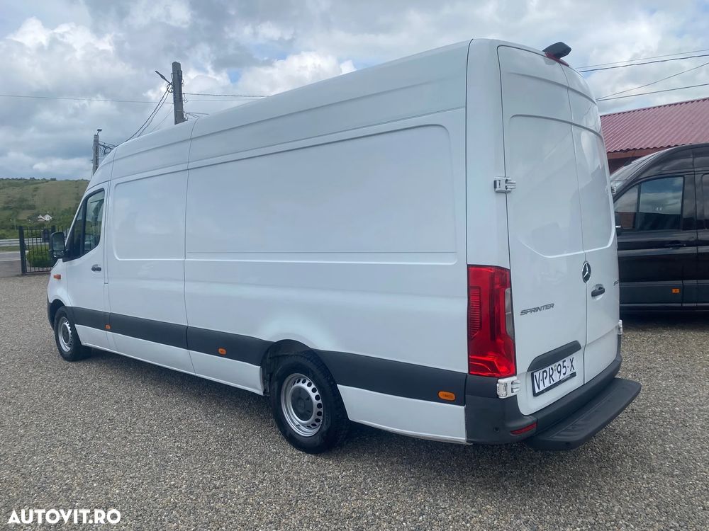 Mercedes-Benz SPRINTER - 2