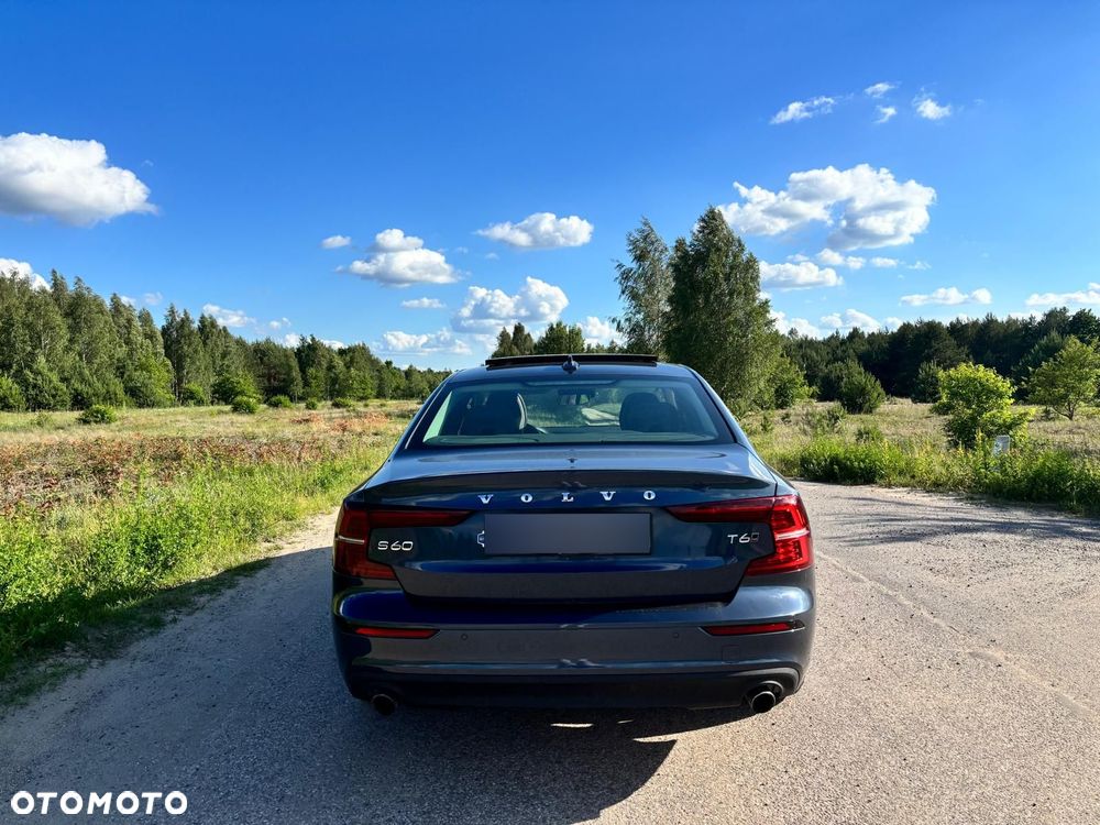 Volvo S60 T6 AWD Momentum Pro - 9