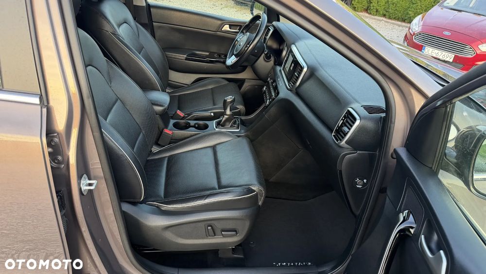 Kia Sportage 1.6 GDI 2WD DREAM-TEAM EDITION - 30