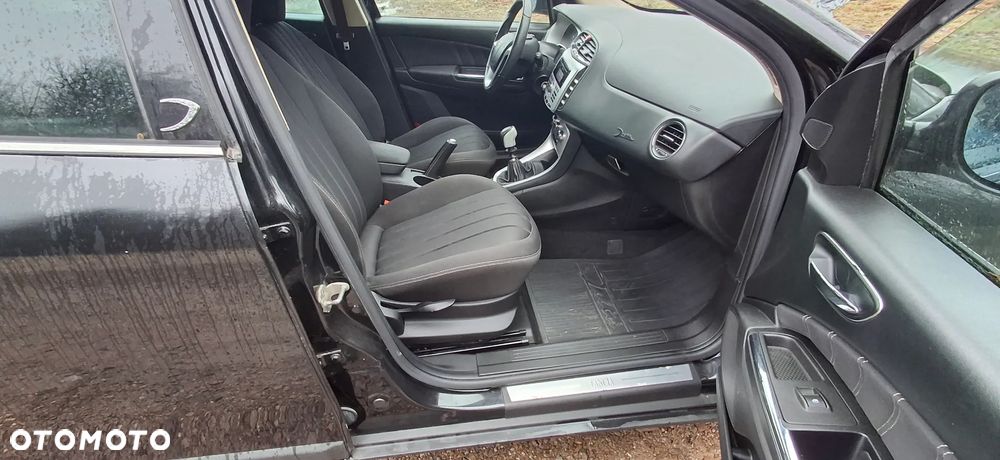 Lancia Delta 1.4 T-Jet 16v Oro - 16