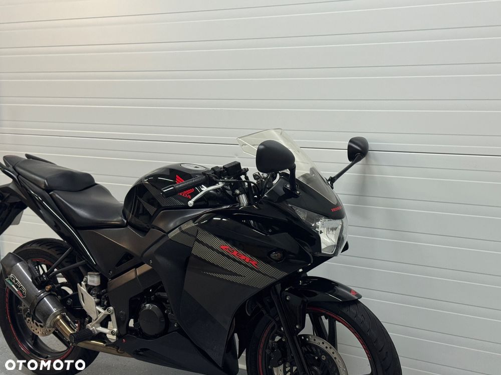 Honda CBR - 6