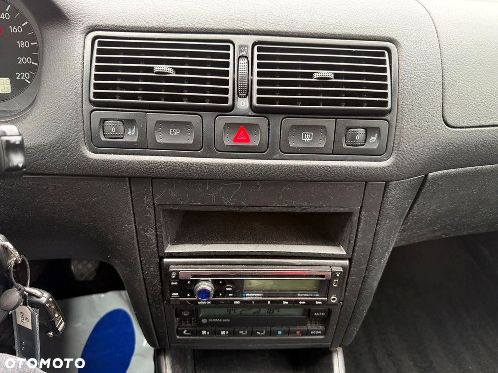 Volkswagen Golf 1.4 Goal - 31