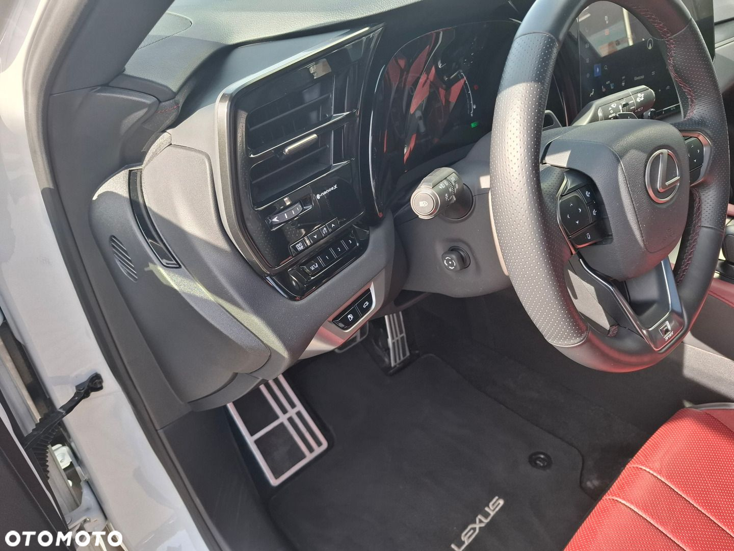 Lexus RX - 13