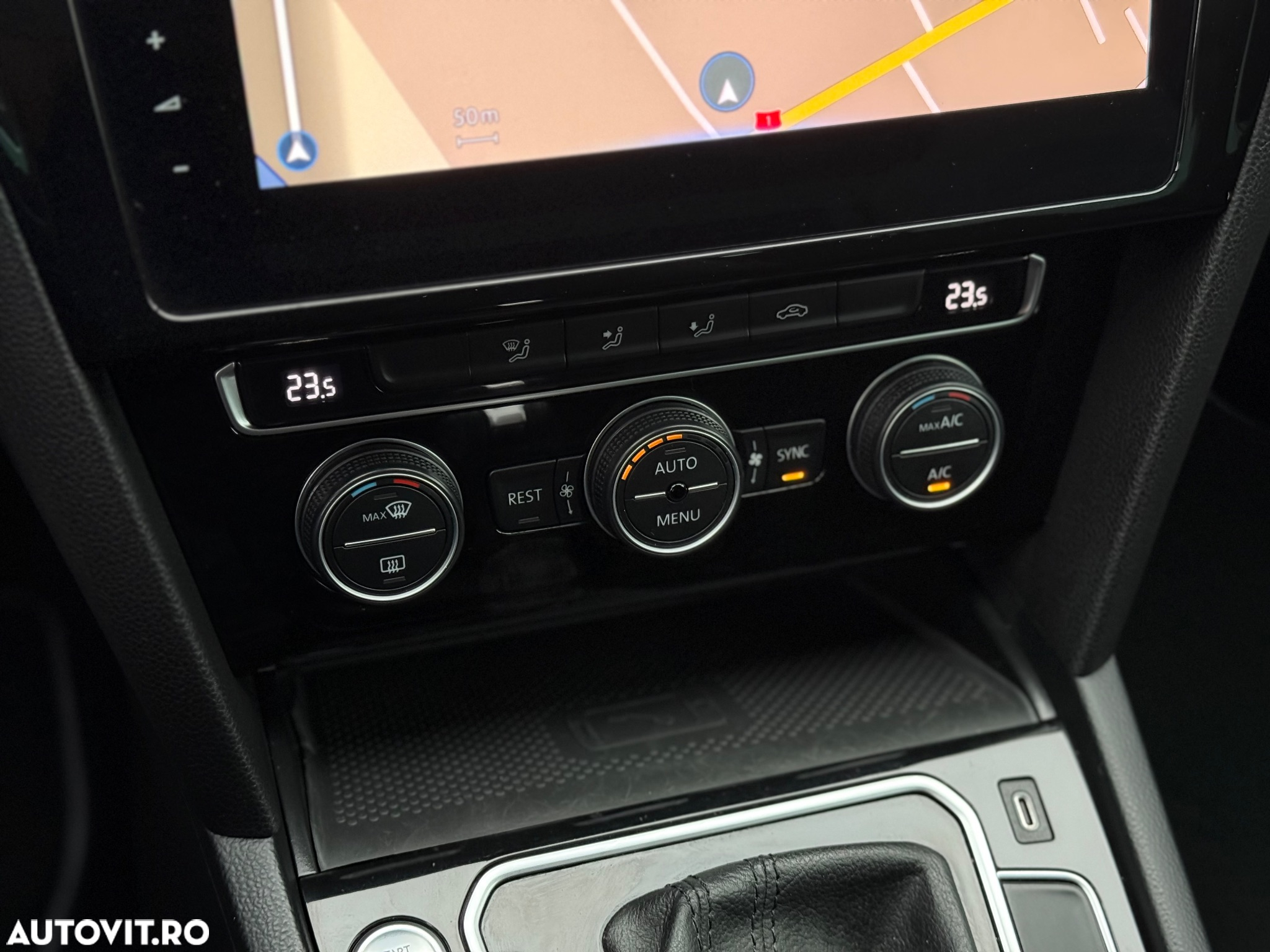 Volkswagen Passat Alltrack 2.0 TDI SCR 4Motion DSG - 17