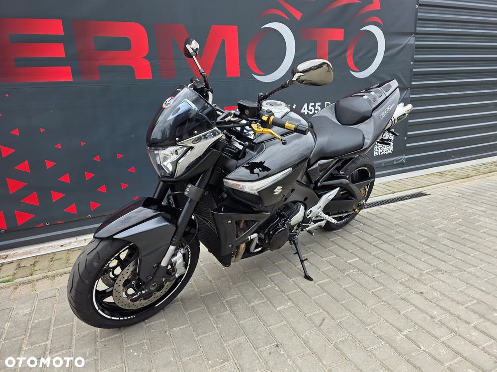 Suzuki GSX - 29