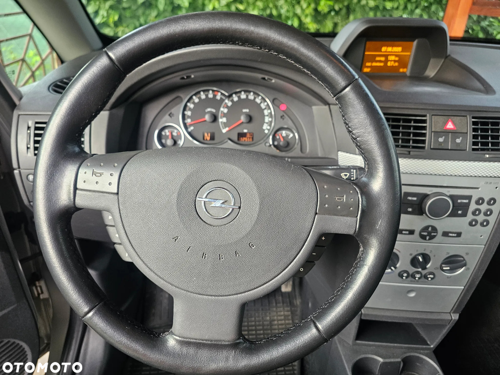 Opel Meriva 1.8 16V Cosmo Easytronic - 13