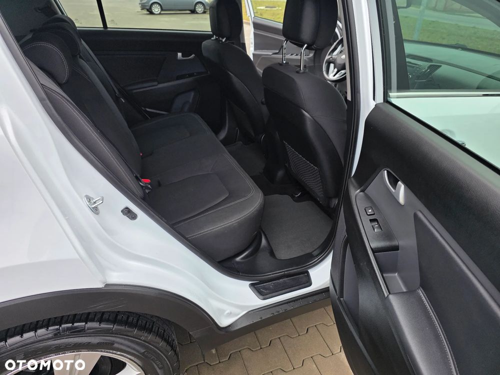 Kia Sportage 1.6 GDI 2WD Dream-Team Edition - 24