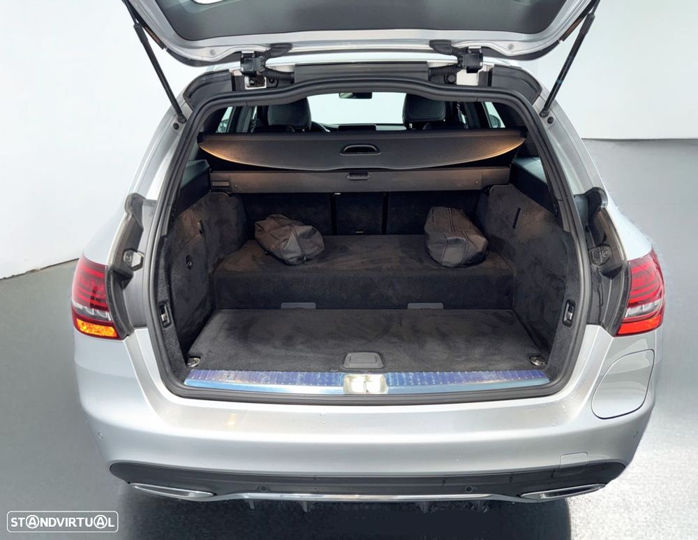 Mercedes-Benz C 300 de AMG Line - 21