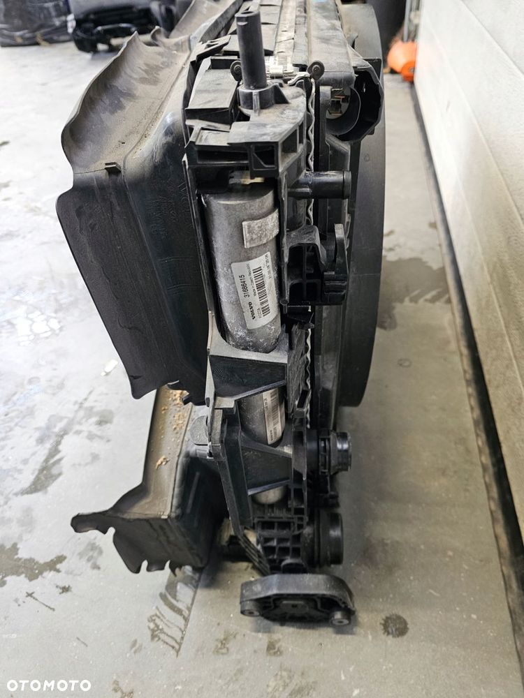 pas przedni chłodnice volvo v90 ii 0460810240 28141907 2.0l - 7