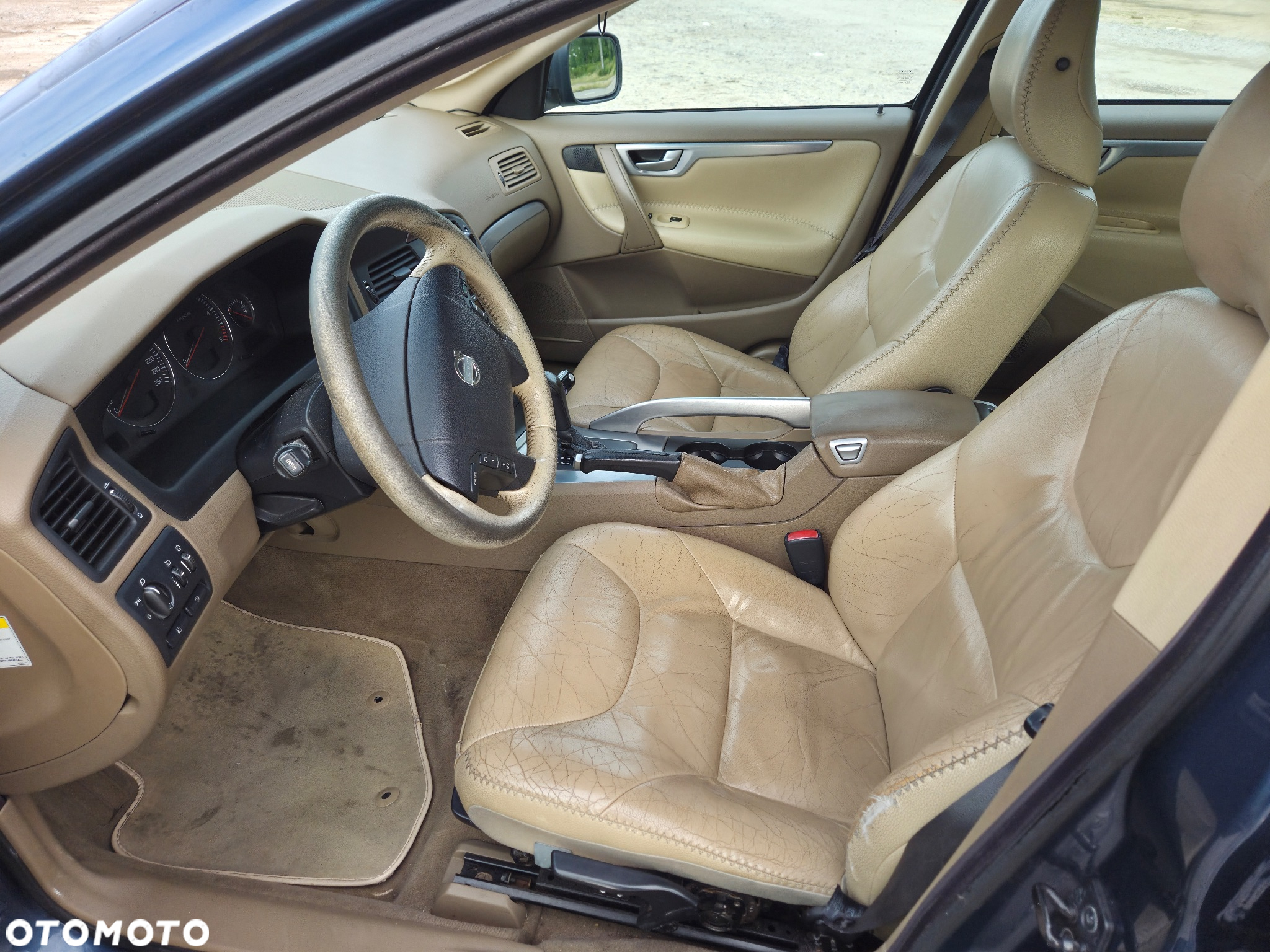 Volvo XC 70 2.4 AWD Automatik Momentum - 13