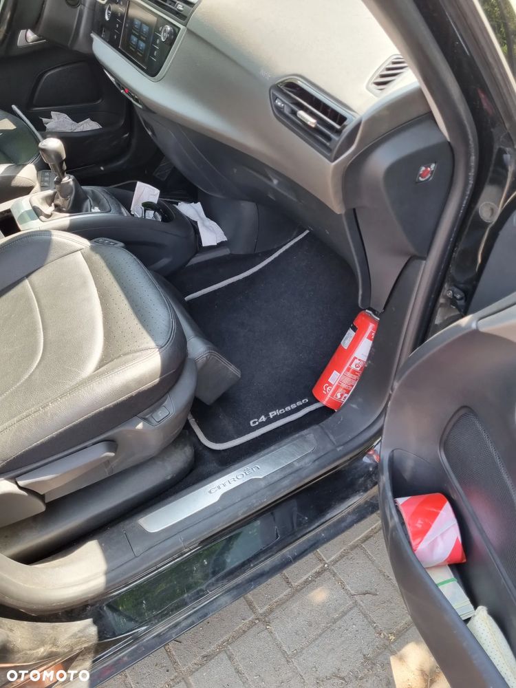 Citroën C4 Picasso e-HDi 115 Exclusive - 24