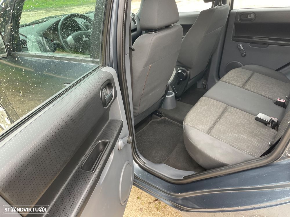 Mitsubishi Colt 1.1 Inform RCD/AC - 10