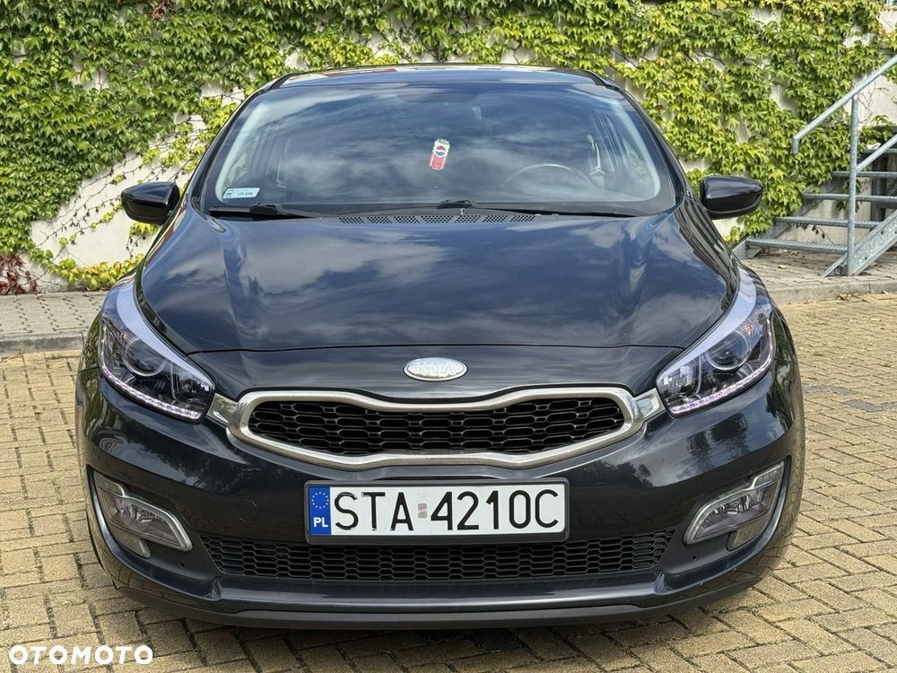 Kia Ceed - 14