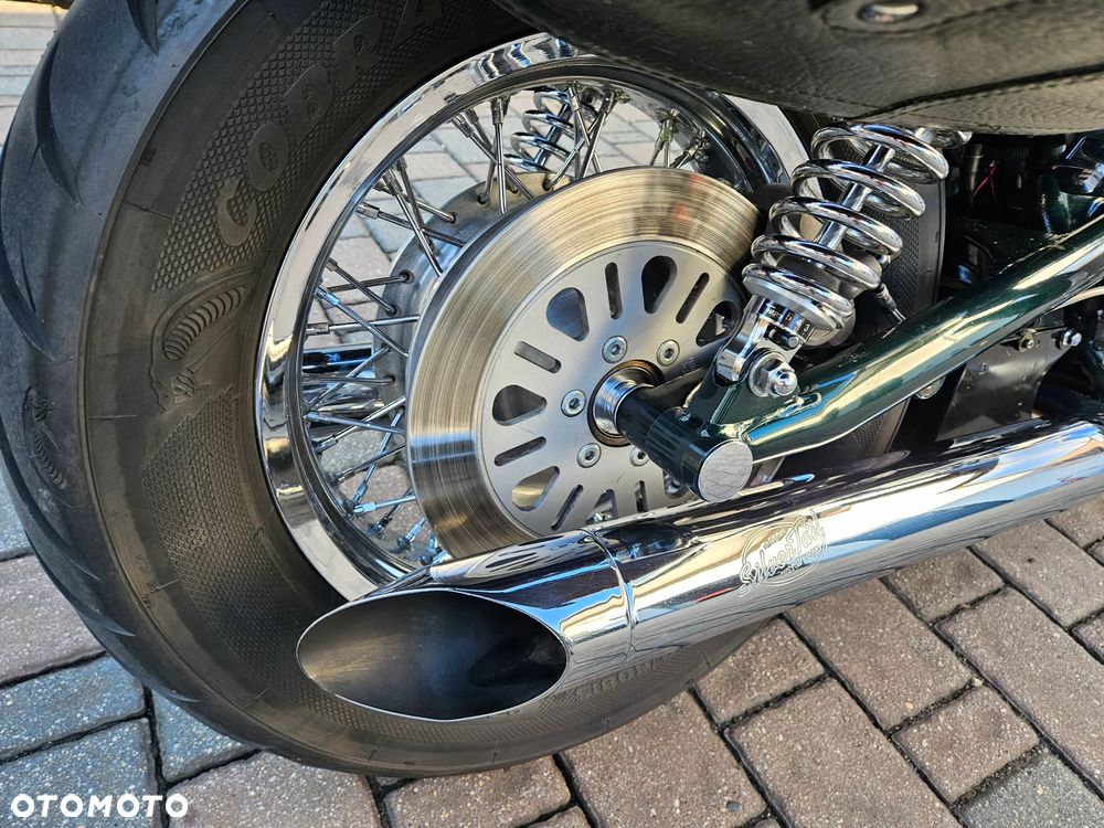 Suzuki Intruder - 37