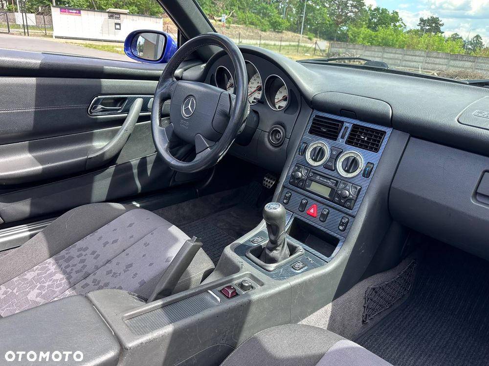 Mercedes-Benz SLK 200 - 18