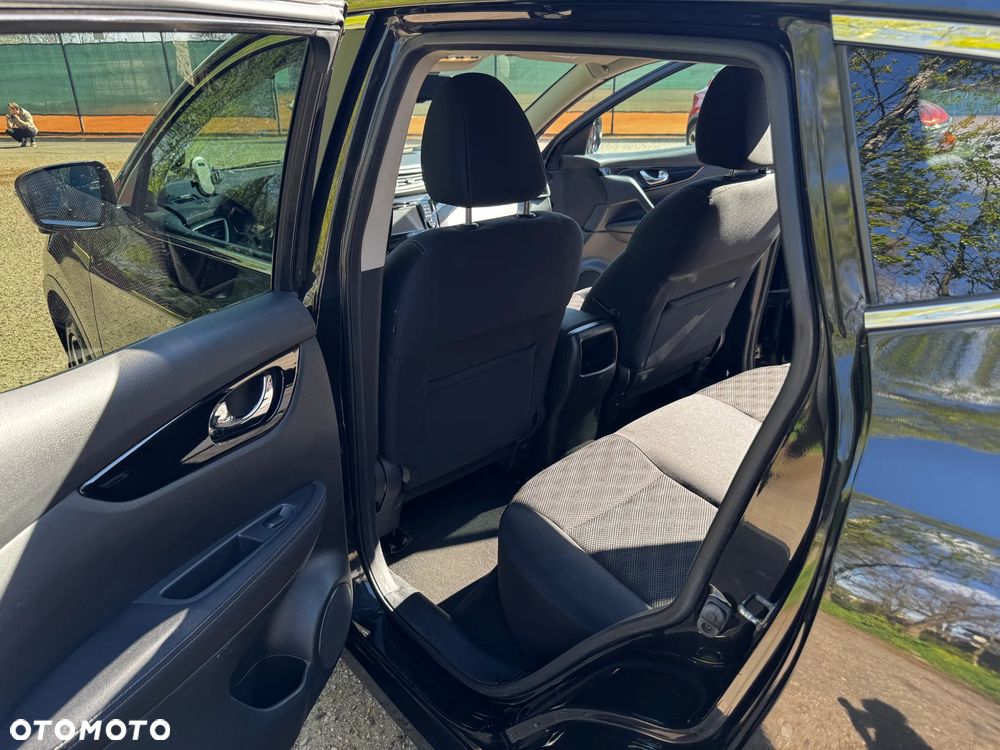 Nissan Qashqai 1.2 DIG-T N-Connecta EU6 - 26