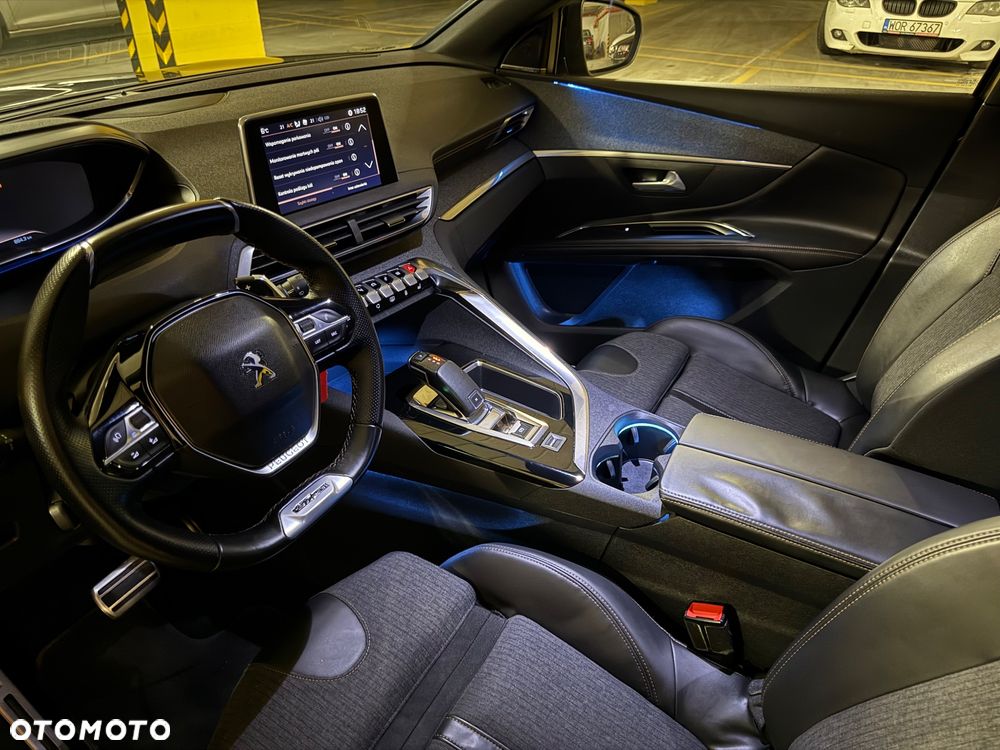 Peugeot 5008 THP 165 EAT6 Allure - 9