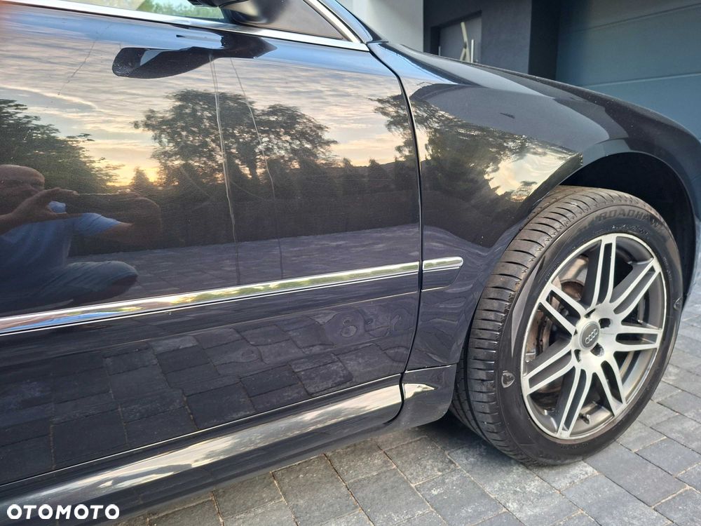 Audi A8 - 5