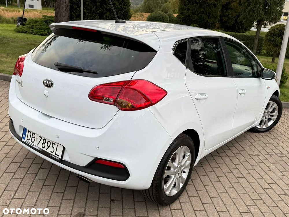 Kia Ceed 1.4 CVVT Fifa World Cup Edition - 19