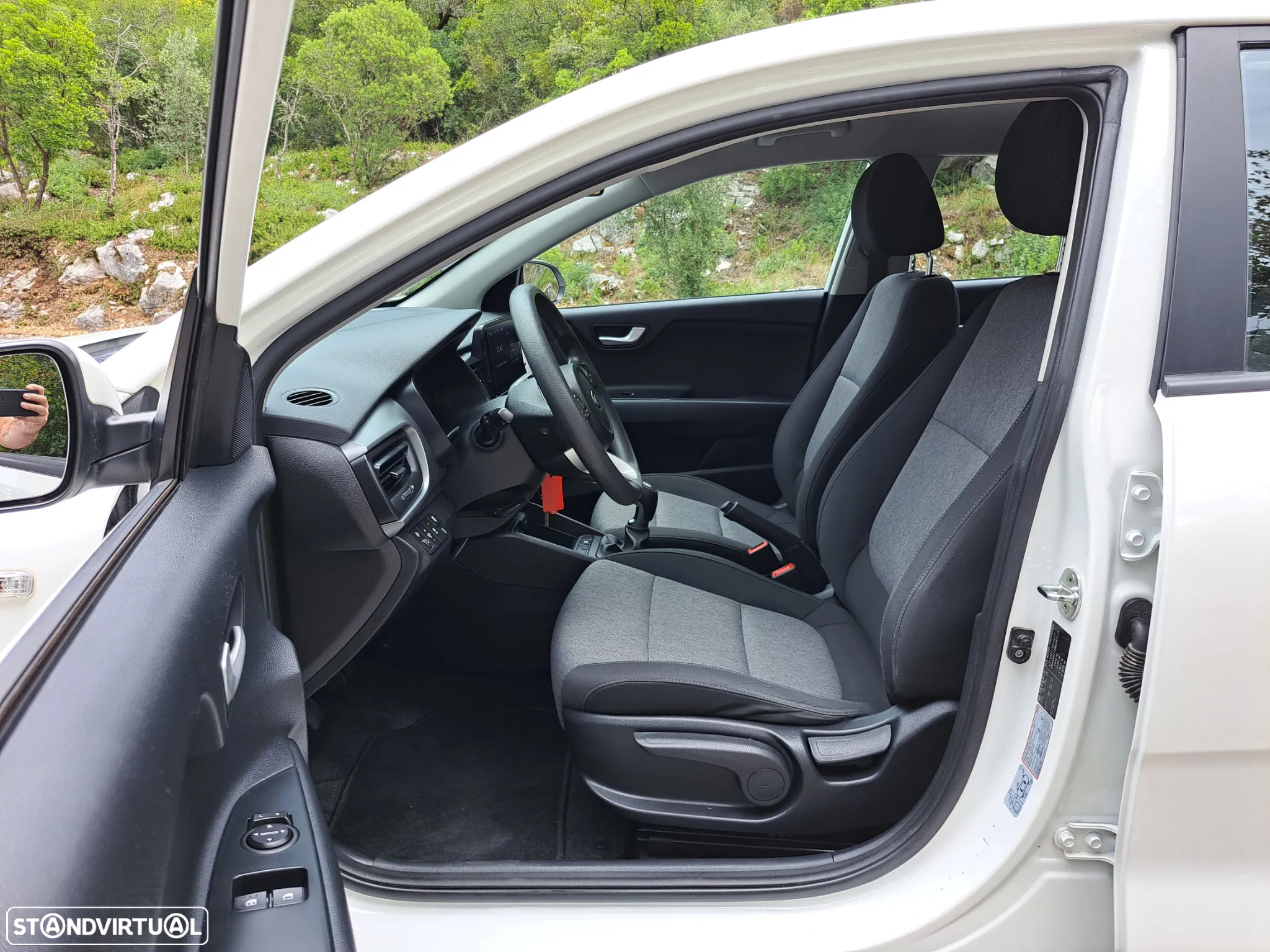 Kia Stonic 1.0 T-GDI Easy - 12