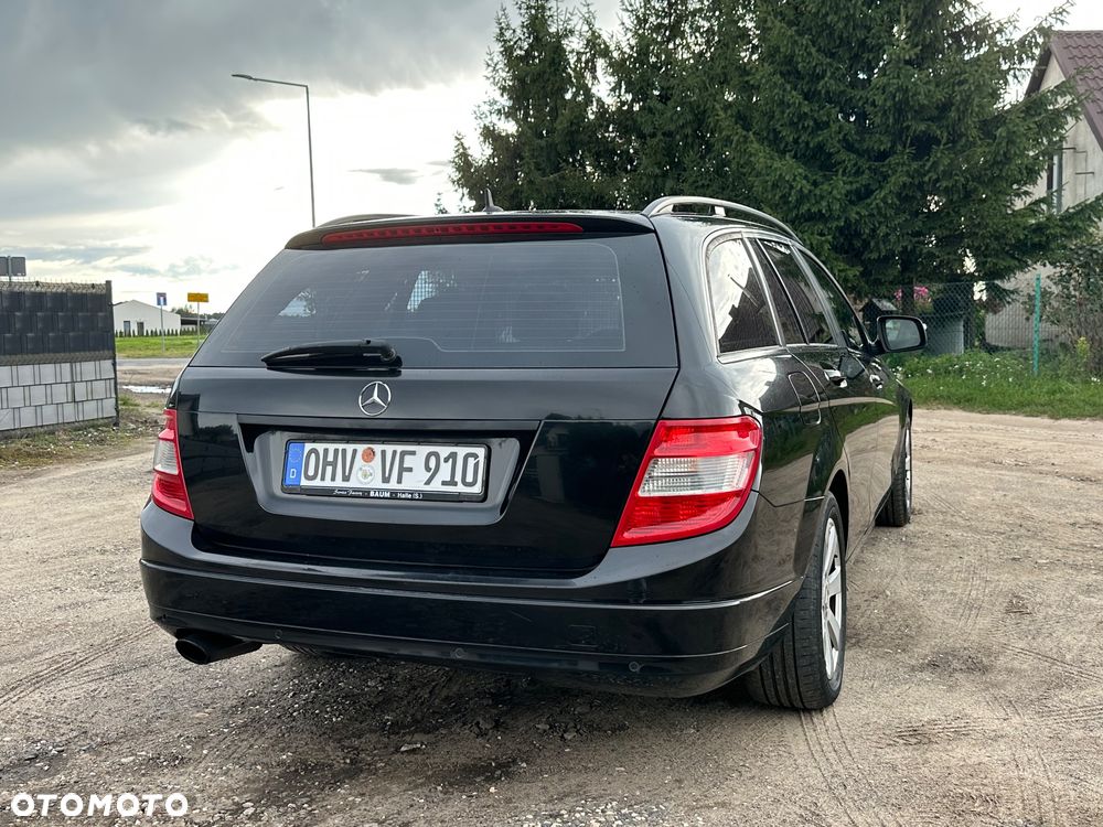 Mercedes-Benz Klasa C 220 CDI Classic - 12