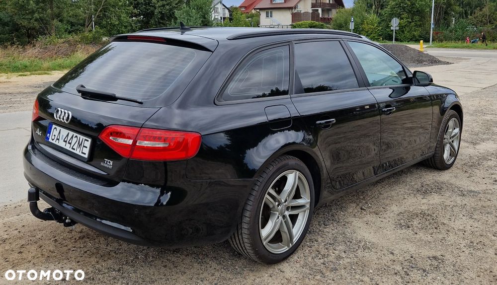 Audi A4 Avant 2.0 TDI Quattro S tronic - 4