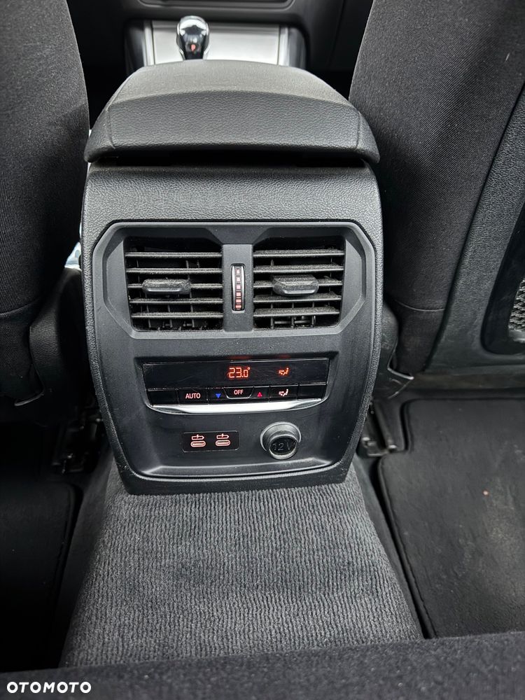 BMW Seria 3 318i Business Edition sport - 13