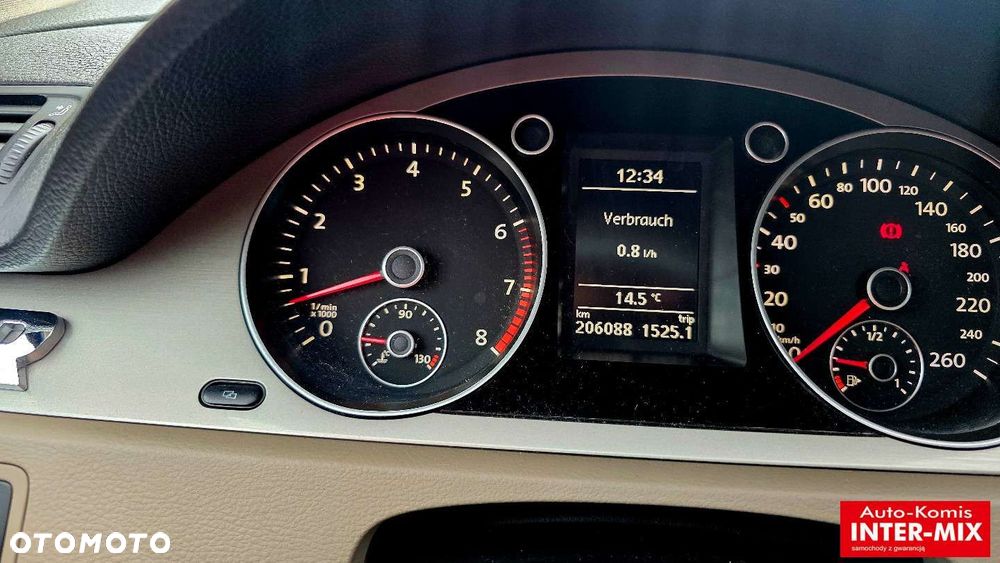 Volkswagen Passat - 24