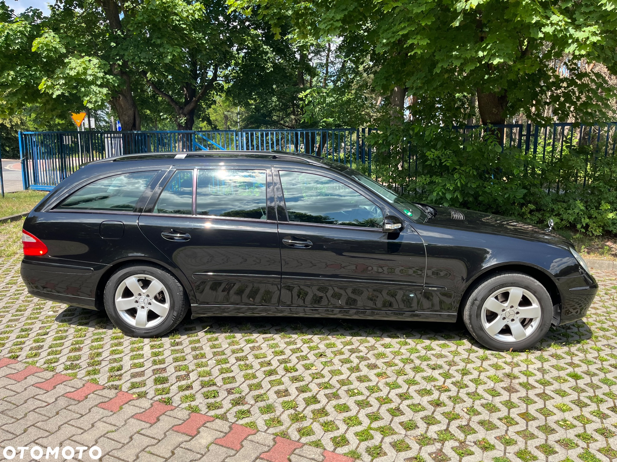 Mercedes-Benz Klasa E 200 T Kompressor Automatik Classic - 7