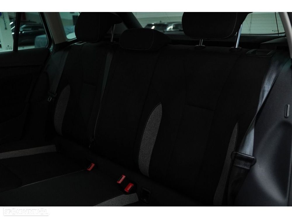 Skoda Kamiq 1.0 TSI Selection DSG - 17