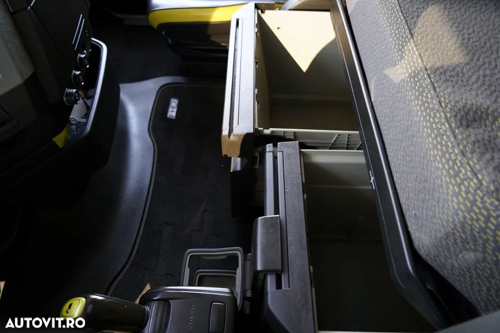 Volvo FH 16 / 660 / 6x4 / GVM: 180.000 KG!! / RETARDER / EURO 6 / I-PARK COOL - 30