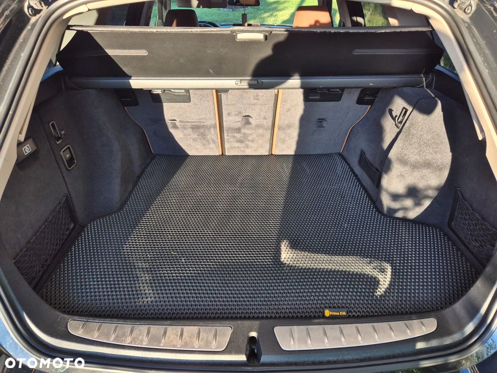BMW Seria 3 320d Luxury Line - 23