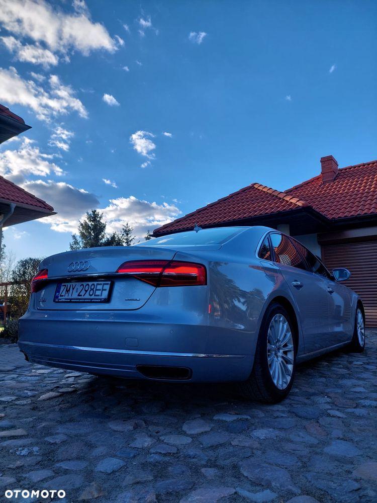 Audi A8 - 7
