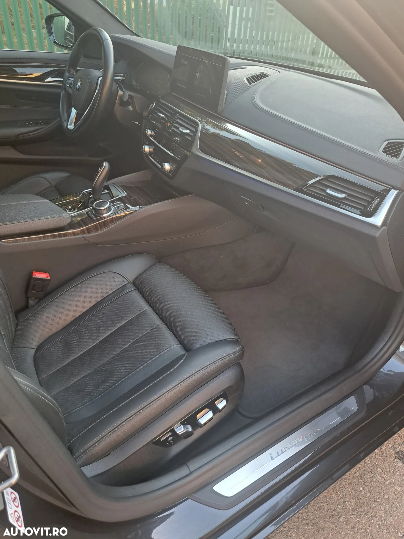 BMW Seria 5 520d AT MHEV - 30